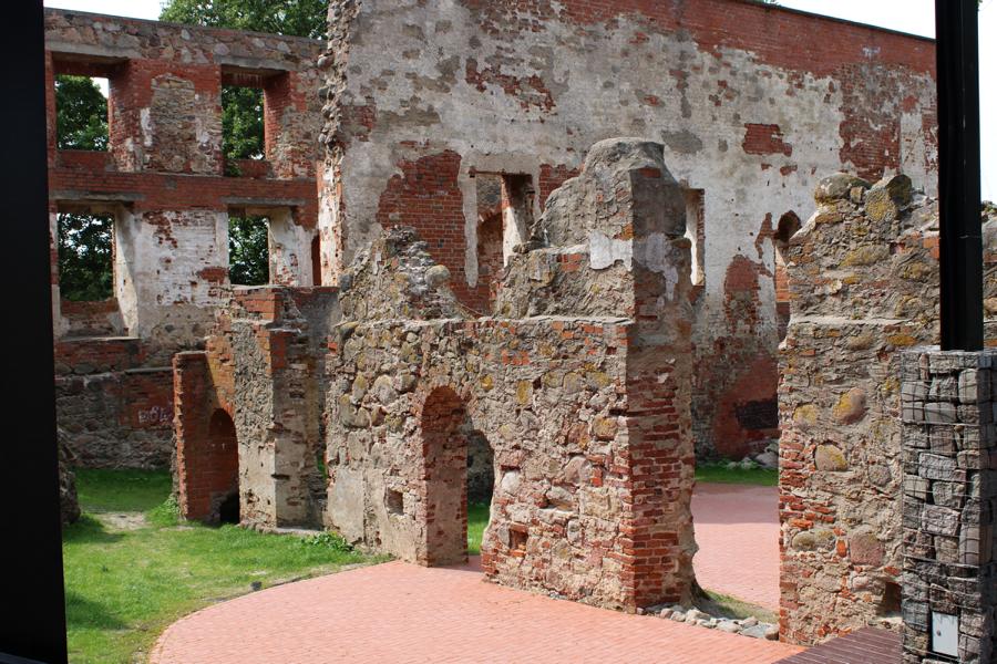 Lettland Altes Haus - Ruine